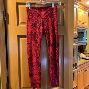 Lululemon Wunder Under High Rise Crop